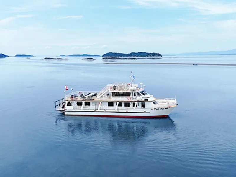 Le AML Suroît en excursion sur le fleuve Saint-Laurent